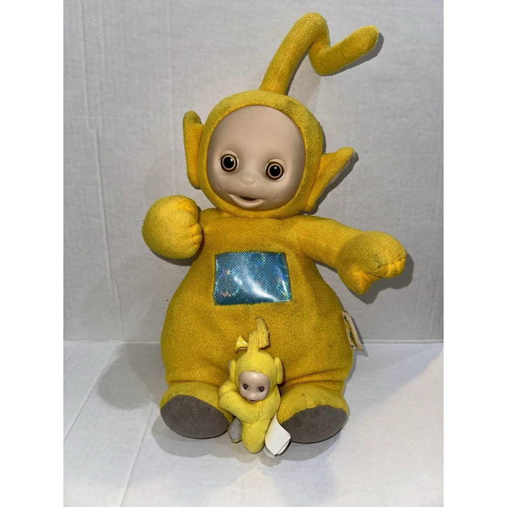 Vintage 1998 Teletubbies Plush Laa Laa Yellow Doll Playskool Hasbro &  Keychain